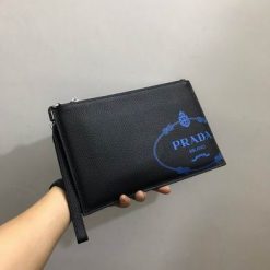 프라다 28X18X1cm 122804